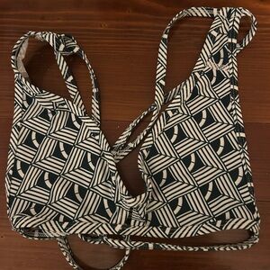 Jolyn swim top size L